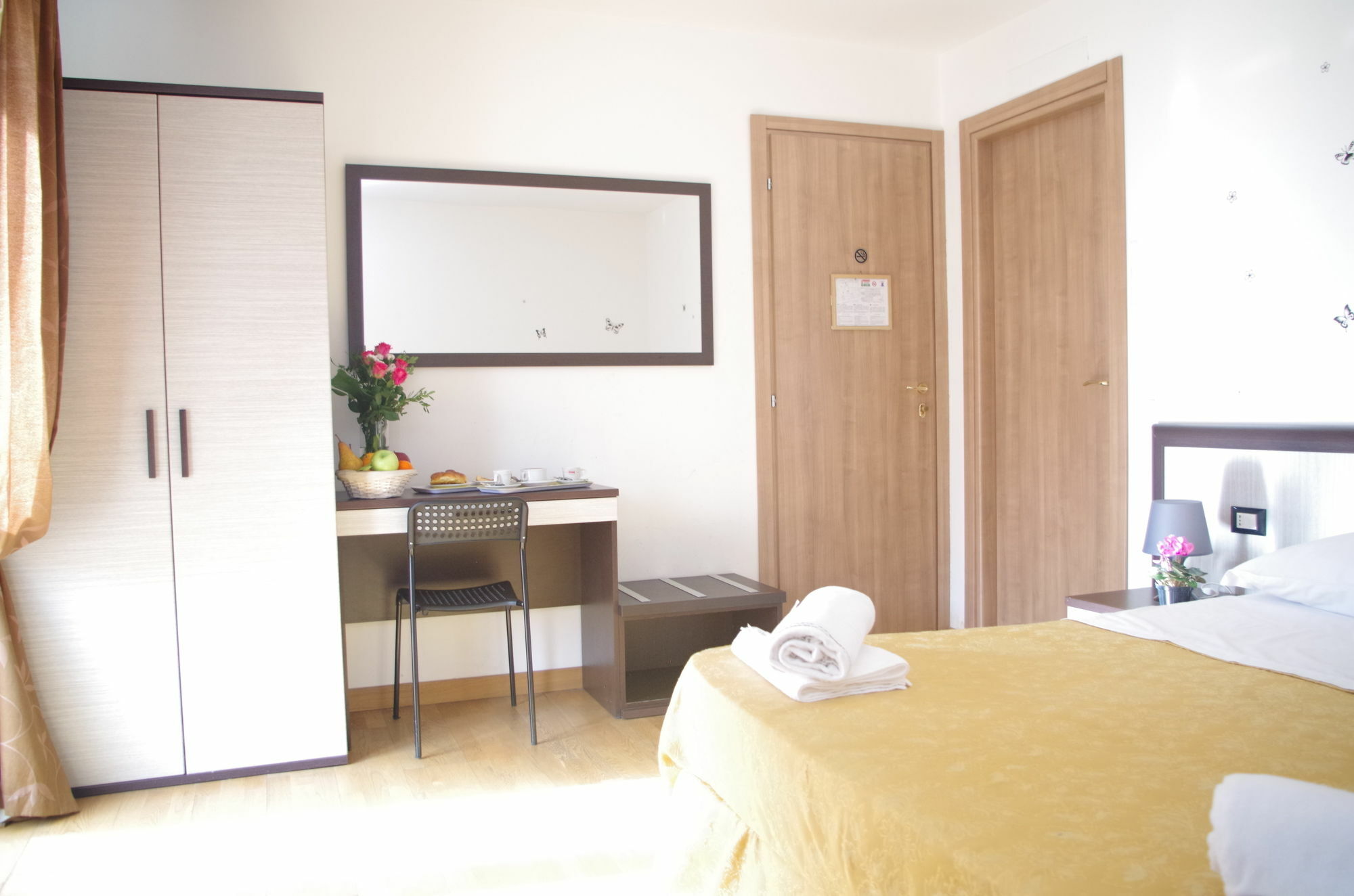 Euro Inn B&B Milan Exterior photo